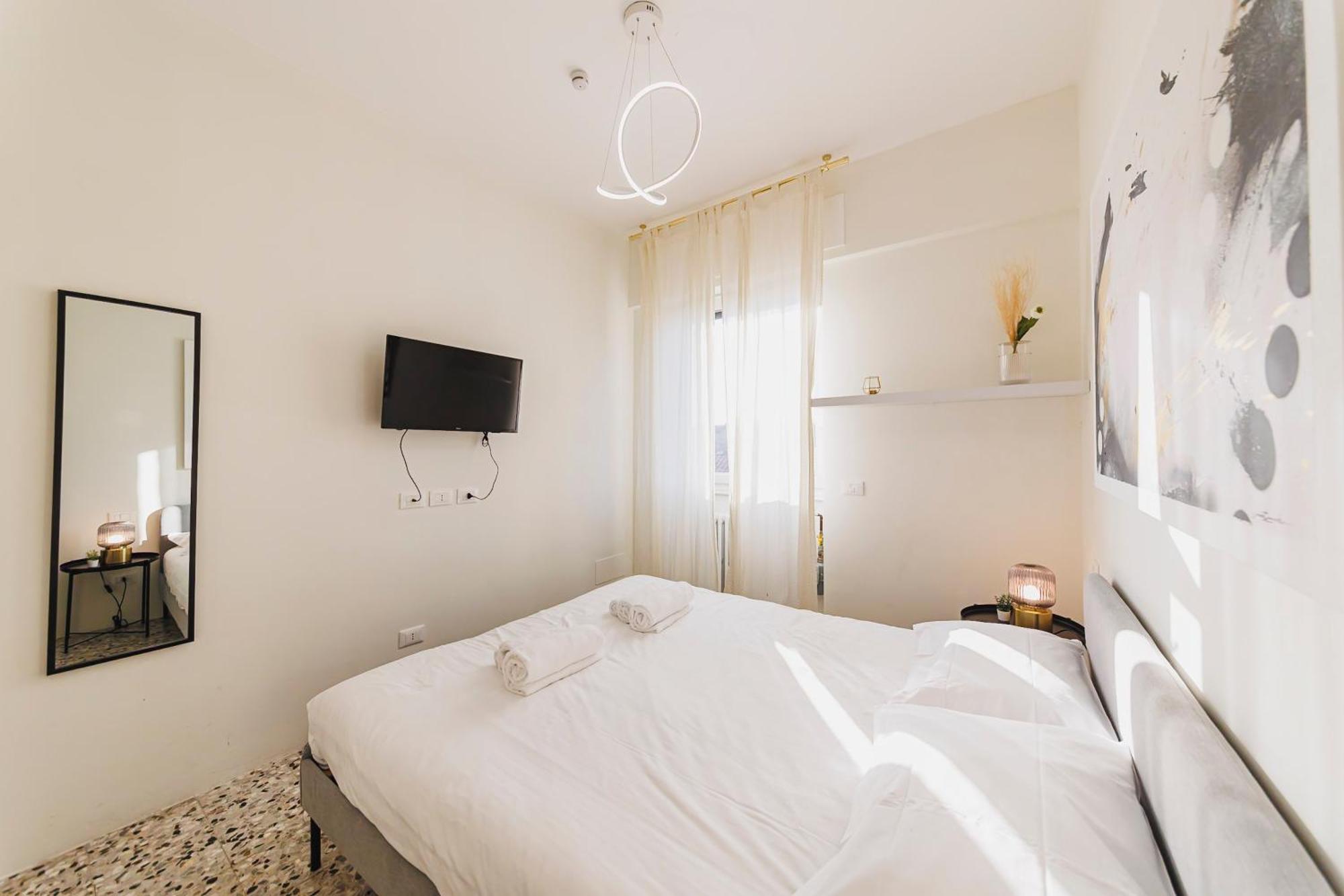 Luminoso Apt In Porta Venezia Milano Exterior foto